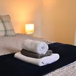 2 Bedroom Free Wifi And Parking 아파트 리즈