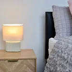 2 Bedroom Free Wifi And Parking 아파트 리즈