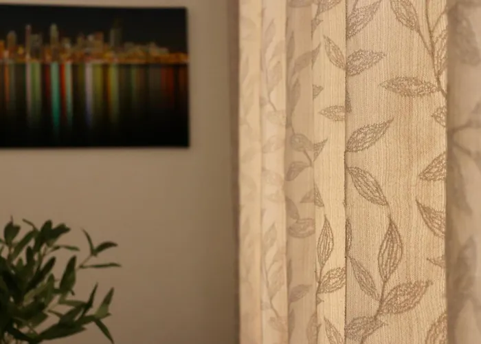 2 Bedroom Free Wifi And Parking *