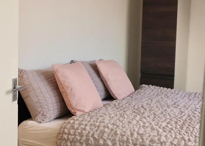 Apartamento 2 Bedroom Free Wifi And Parking *