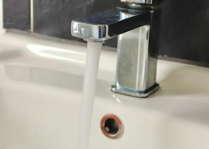 2 Bedroom Free Wifi And Parking Apartamento *