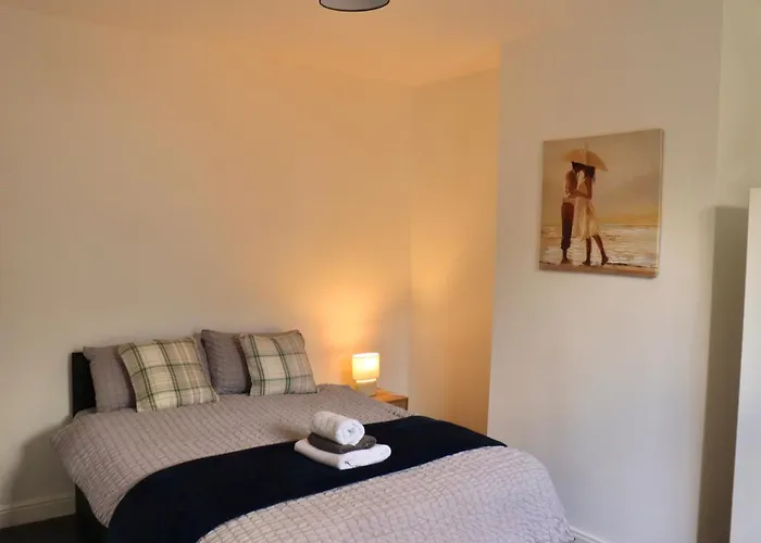 2 Bedroom Free Wifi And Parking Apartamento *