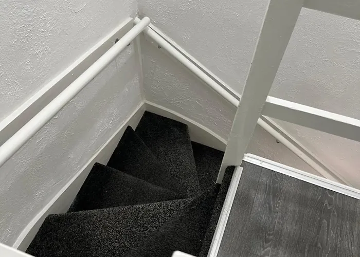 2 Bedroom Free Wifi And Parking *